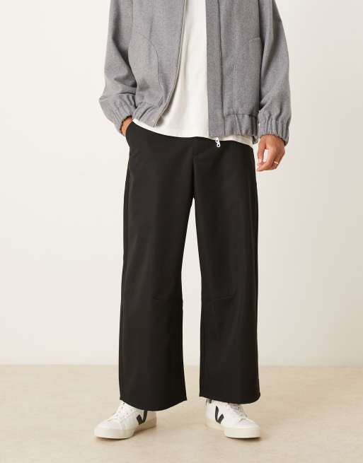 ASOS DESIGN – Hose in Schwarz in Hufeisen-Passform
