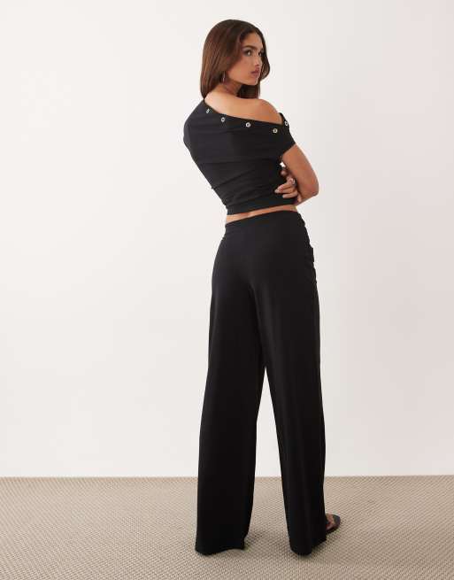 ASOS DESIGN – Hose in Schwarz mit weitem Bein und Taillenschnürung, Kombiteil, 3 von 5