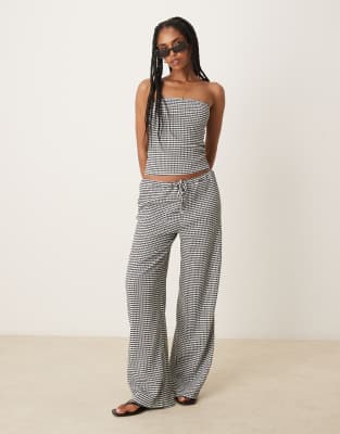 ASOS DESIGN - Hose in Schwarz-Weiß mit Tunnelzug-Bund, Vichy-Karos und weitem Bein, Kombiteil-Bunt