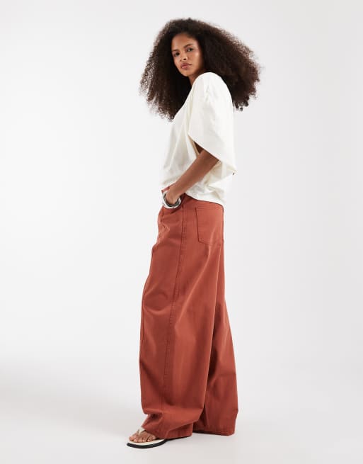 ASOS DESIGN – Hose in verwaschener Optik in Rostrot mit abgerundetem Beinschnitt, 3 von 5