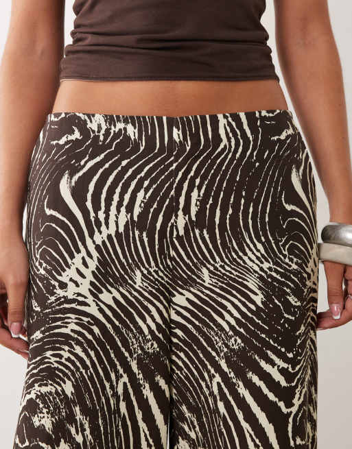 ASOS DESIGN Hose mit niedrigem Bund und geradem Bein im Zebra-Print, 5 von 5