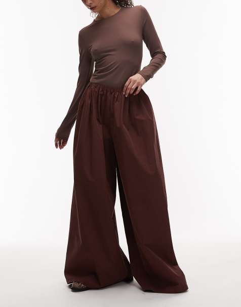 ASOS DESIGN Hose mit sehr weitem Bein aus Baumwoll-Nylon in Braun - view 1