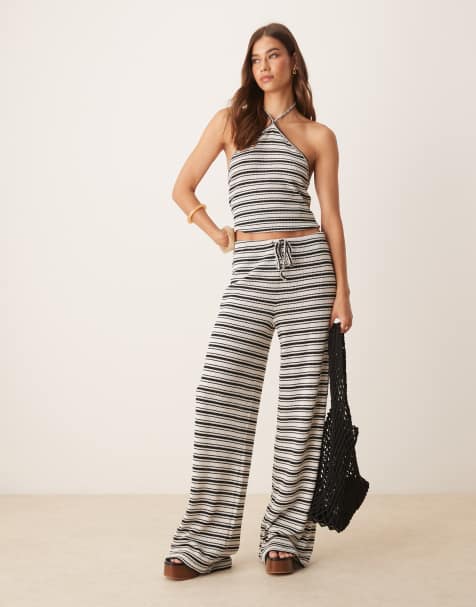 ASOS DESIGN – Hose mit weitem Bein und Streifen in Braun in Creme, Kombiteil - view 1