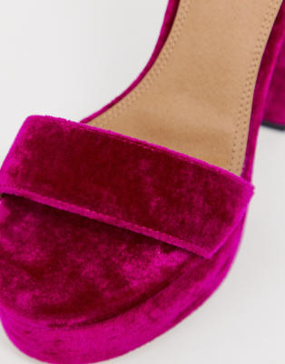 magenta heels uk