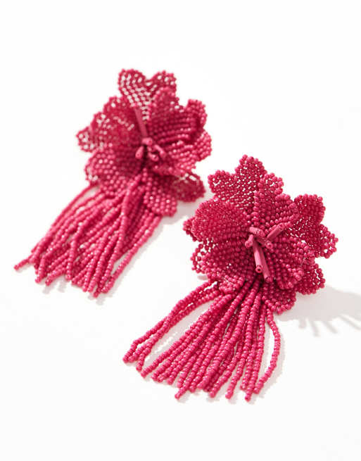 ASOS DESIGN - Hot pinke hængeøreringe med klips-lukning i blomsterdesign med perler, 3 af 4