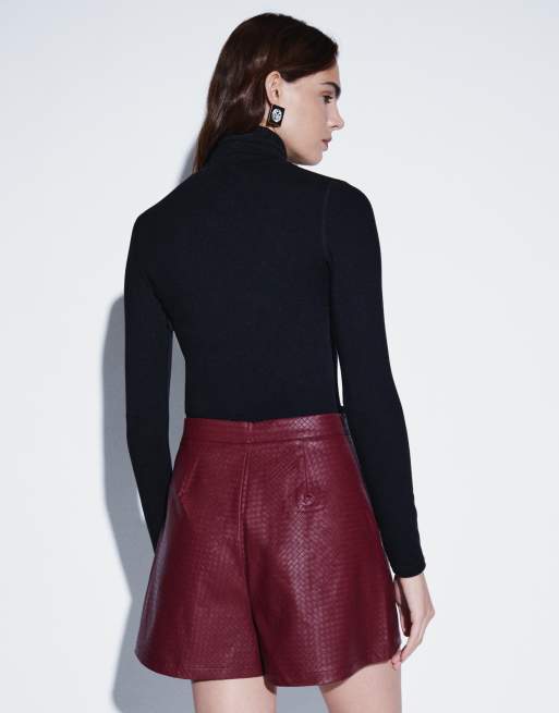 ASOS DESIGN hotpants i læderlook i bordeaux, 4 af 5