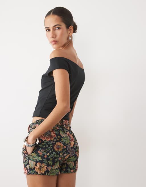 ASOS DESIGN hotpants-shorts i gobelängblommigt set, 5 av 5