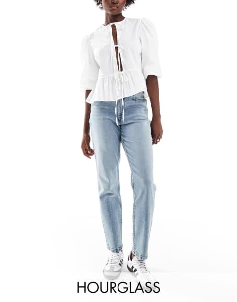ASOS DESIGN Hourglass – Bequeme Mom-Jeans in Mittelblau mit schmalem Schnitt - view 1