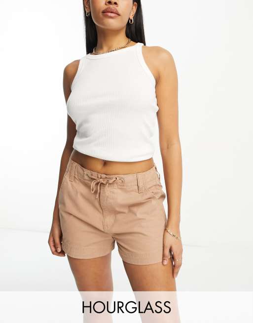 Asos Design Hourglass Cargo Shorts In Hellbraun Asos