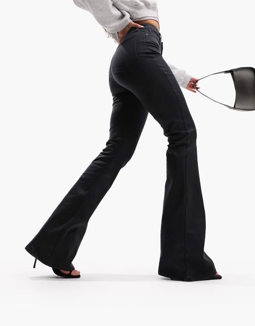 ASOS DESIGN Hourglass – Czarne bardzo elastyczne jeansy dzwony o kroju podkreślającym sylwetkę