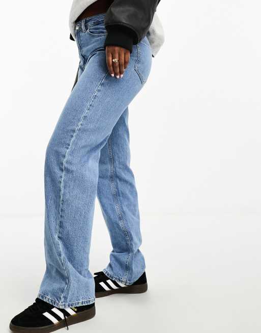 ASOS DESIGN Hourglass - Dad jeans met wijde pijpen in middenblauw, 4 van 5