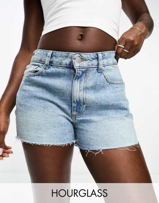  ASOS DESIGN Hourglass denim relaxed short in blue 