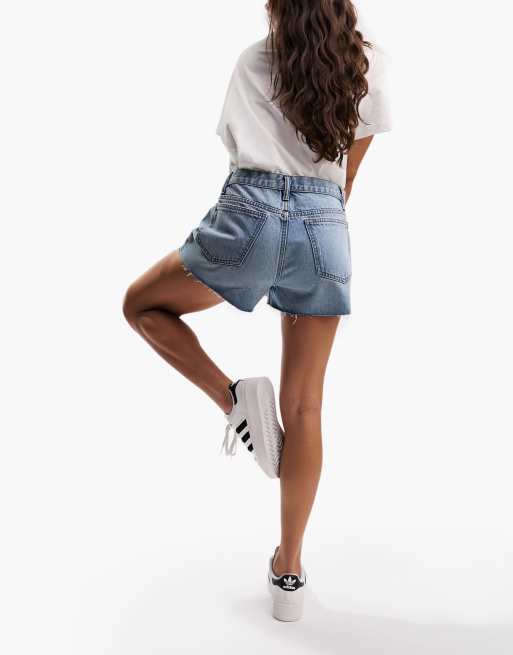 https://images.asos-media.com/products/asos-design-hourglass-denim-relaxed-shorts-in-midwash-blue/204168425-2?$n_640w$&wid=513&fit=constrain