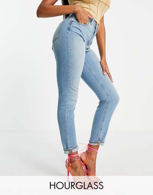 mom jeans for hourglass figure