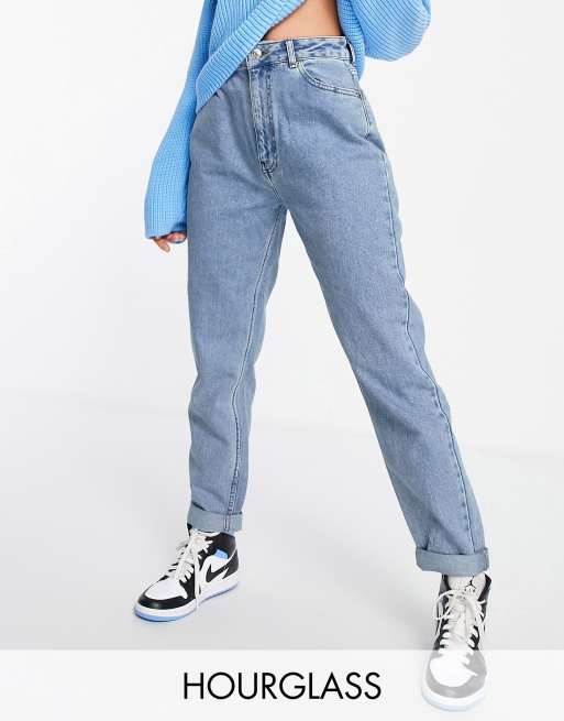 mom jeans for hourglass figure