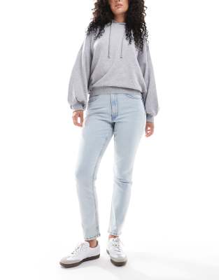ASOS DESIGN Hourglass - Jean mom slim confortable - Bleu clair