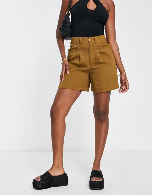 ASOS DESIGN Hourglass - Kanelfarvede, draperede dad-shorts, 3 af 4