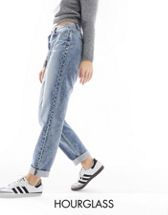 ASOS DESIGN Tall relaxed mom jeans in mid blue