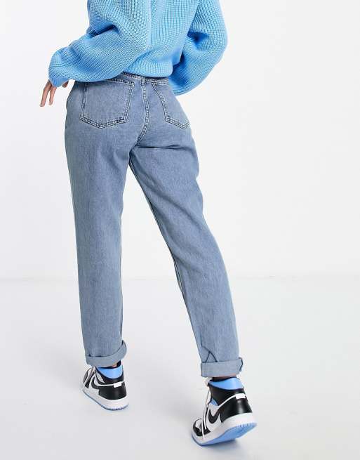 ASOS DESIGN Hourglass relaxed mom jeans in light blue , 2 of 4