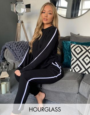 cute tracksuit outfits