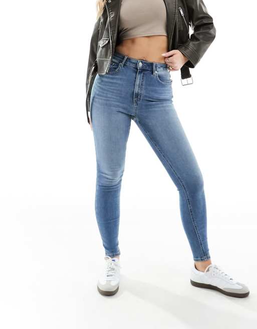 ASOS DESIGN Hourglass – Ultimate – Skinny-Jeans in Mittelblau, 4 von 5