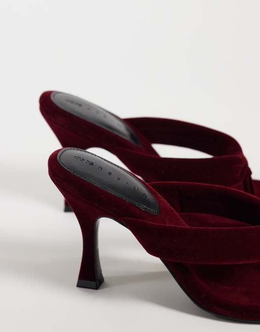 ASOS DESIGN Huddle padded toe thong heeled sandals in berry velvet, 2 of 5