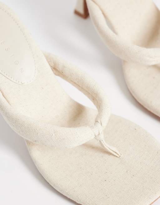 ASOS DESIGN - Huddle - Sandalias de dedo beis de tacón con diseño acolchado de lino, 3 de 4
