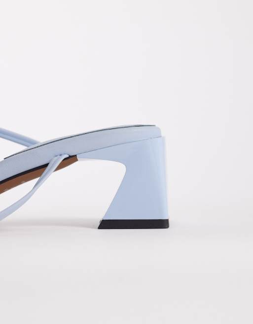 ASOS DESIGN – Hundred – Riemchensandalen in Blassblau mit Blockabsatz, 4 von 4