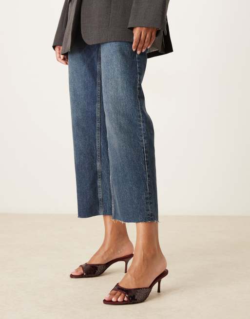ASOS DESIGN – Hush – Mules in Burgunderrot mit Paillettenbesatz und mittelhohem Absatz, 2 von 4