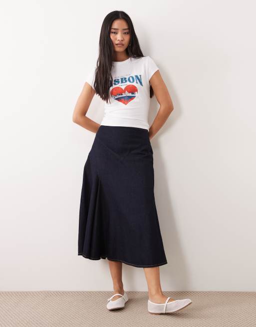 ASOS DESIGN - Hvid baby-T-shirt med 'Lisbon'-postkortgrafik, 2 af 4