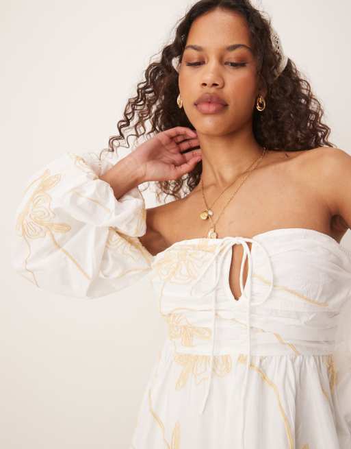 ASOS DESIGN - Hvid bardot-midikjole med blomsterbroderi, 3 af 4