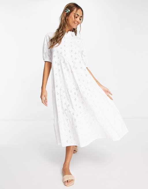ASOS DESIGN - Hvid lagdelt midiskjortekjole med korte ærmer i broderie anglaise