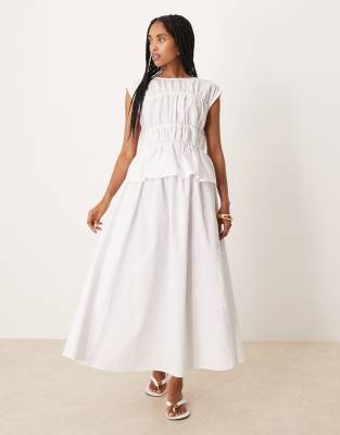 ASOS DESIGN - Hvid maxikjole med rynkede paneler - view 1