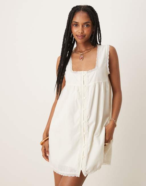 ASOS DESIGN - Hvid minikjole i bomuld i babydoll-stil med blondekant, 2 af 4
