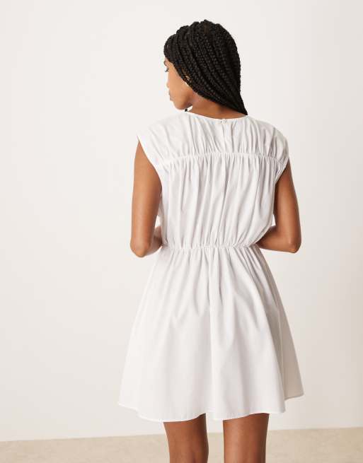 ASOS DESIGN - Hvid minikjole med rynkede paneler, 3 af 4