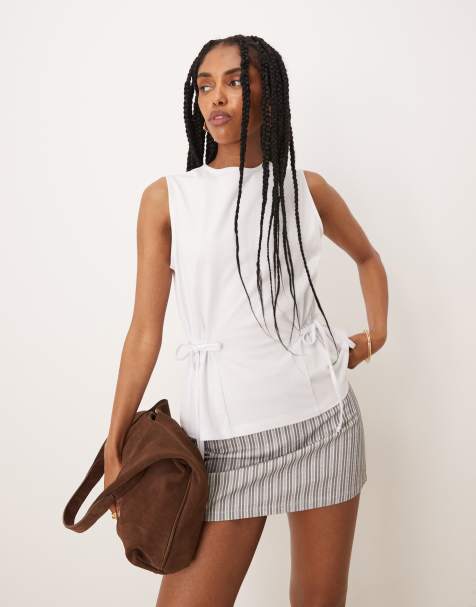 ASOS DESIGN - Hvid og ærmeløs T-shirt med bindebånd og indsyede detaljer i siden - view 1