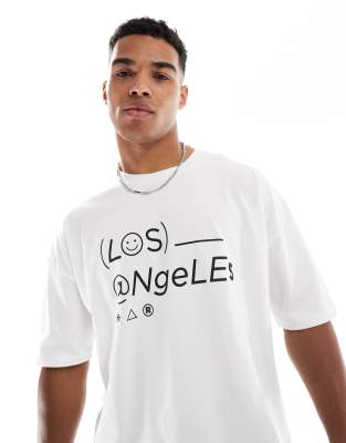 ASOS DESIGN - Hvid oversized firkantet oversized T-shirt med lavtsiddende skuldre og byprint - view 1