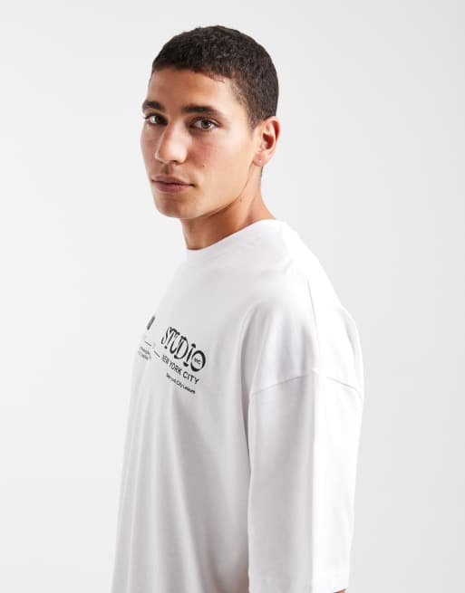 ASOS DESIGN - Hvid oversized T-shirt med 'Atelier Studio'-grafik i firkantet pasform, 4 af 5