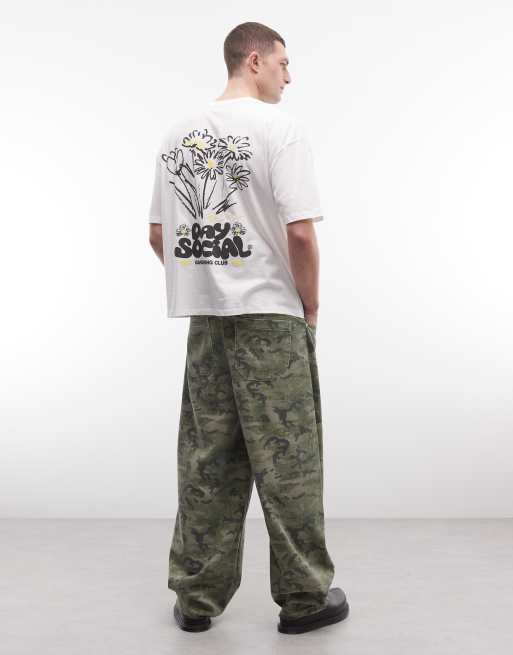 ASOS DESIGN - Hvid T-shirt i oversized og firkantet pasform med blomstergrafik  , 3 af 5