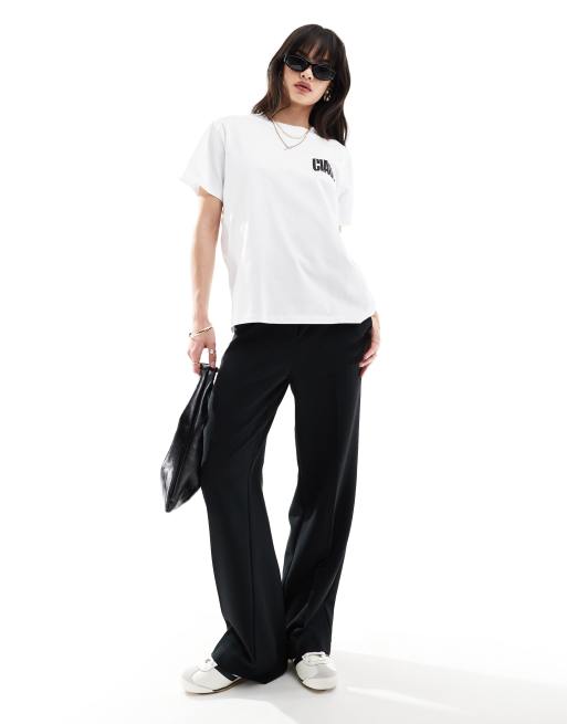 ASOS DESIGN - Hvid T-shirt med 'Ciao'-grafik på brystet i regular fit, 3 af 4
