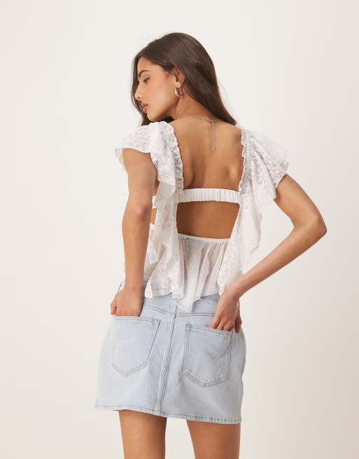 ASOS DESIGN - Hvid top med flæser, flagrende ærmer og åben ryg i blondestof, 4 af 4
