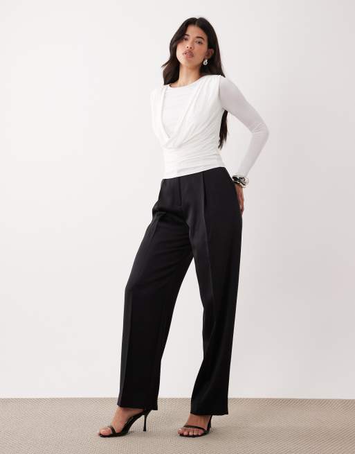 ASOS DESIGN - Hvid top med lange ærmer og vandfaldsudskæring, 2 af 4