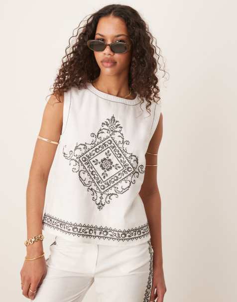 ASOS DESIGN - Hvid top med sort brodering - Del af sæt - view 1