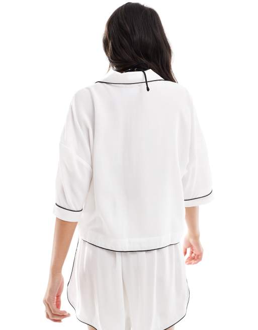 ASOS DESIGN - Hvid tætsiddende crop-strandskjorte med kontrastbånd i superblødt materiale, 4 af 4