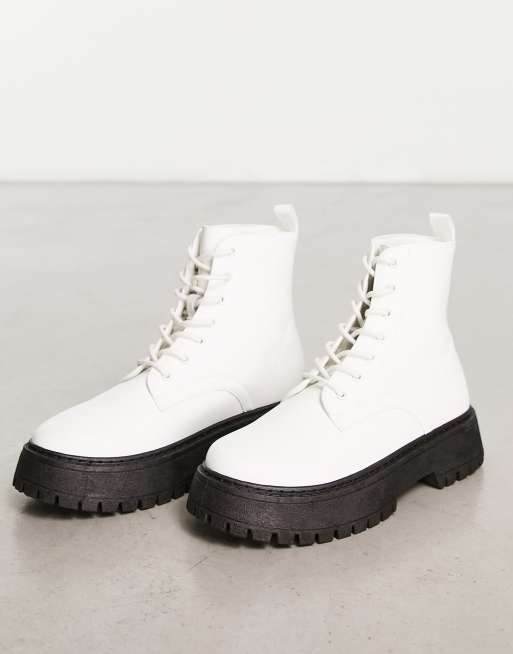ASOS DESIGN - Hvide støvler i imiteret læder med snørebånd og chunky kontrastsål, 3 af 4
