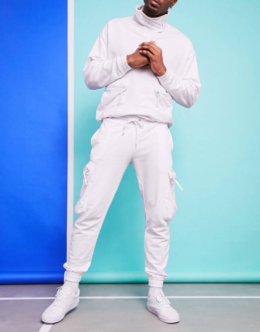 ASOS DESIGN - Hvide tapered joggingbukser med nylon cargolommer - Del af sæt, 3 af 4