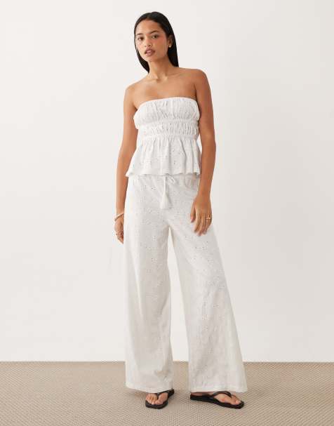 ASOS DESIGN - Hvidt sæt i broderet jersey med vide ben og løbesnor samt kvastdetaljer - view 1