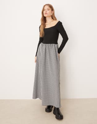 ASOS DESIGN - Hybrid-Maxikleid mit U-Ausschnitt und Rock mit schwarz-weißem Vichy-Karo