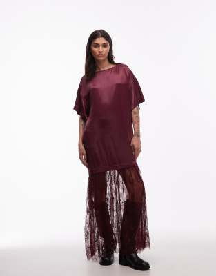 ASOS DESIGN - Hybrid-T-Shirt-Maxikleid aus Satin in Burgunderrot mit Rock aus Spitze