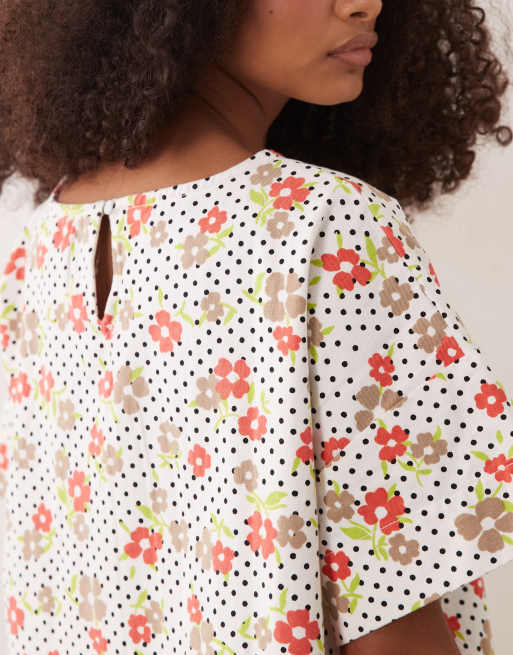 ASOS DESIGN hybrid t-shirt mini dress in ditsy floral, 4 of 4
